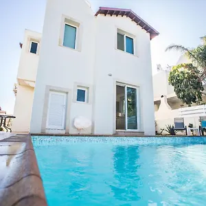 seaspray.protaras-cy-hotels.com/