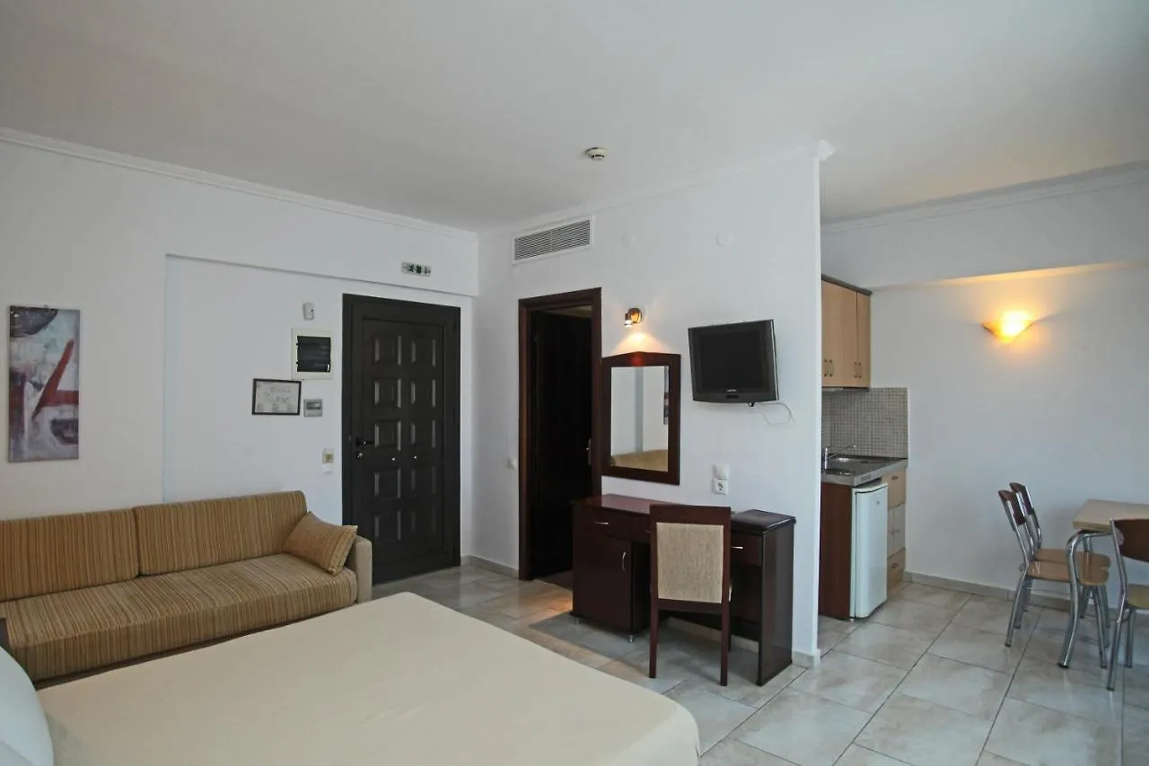 Naias Aparthotel Hanioti