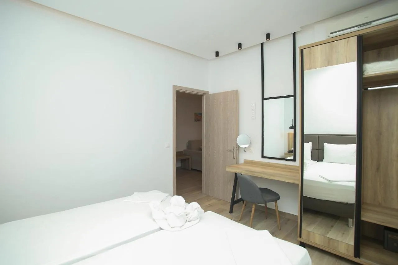 Naias Aparthotel Hanioti