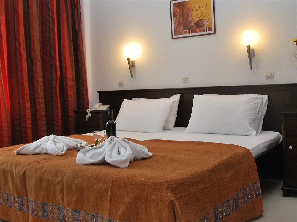 Naias Aparthotel Hanioti